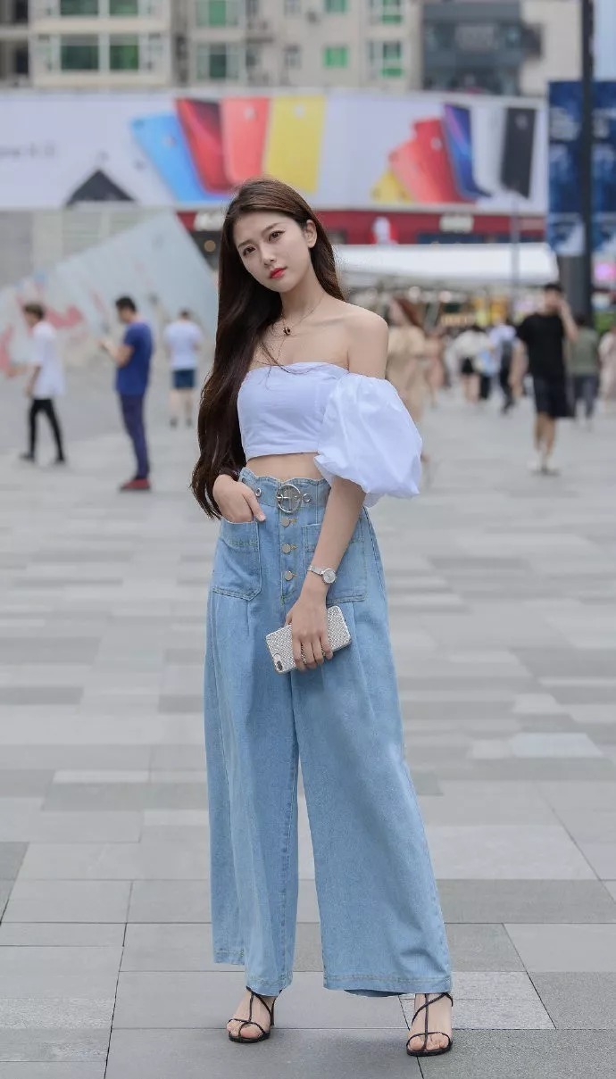 尖头|高跟鞋气质穿搭,凸显女性身上的女神气息