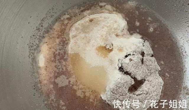 形状|自制豆沙包，还是香菇形状的，可爱又营养！