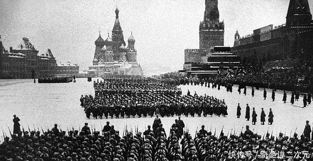 德国|德国兵临城下,苏联却执意要阅兵,这招险棋说明了什么?