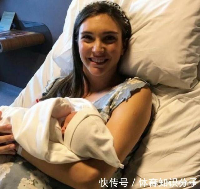 费内巴切|祝福!女排名将告别国家队,朱婷昔日队友,曾因生子暂停运动生涯