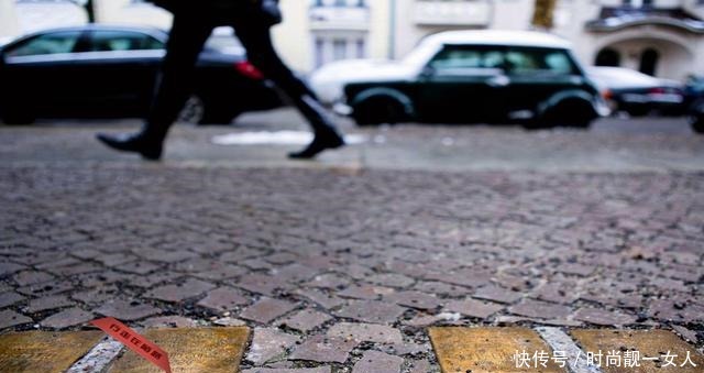 公墓|永不搬迁的市区公墓10万坟墓堆叠12层,城市变“纪念馆”