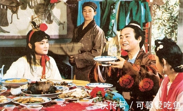 贾宝玉$贾珠死后,贾府做了一个艰难的决定,成了贾母心中最大的痛