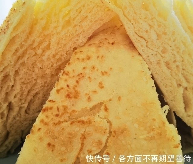 美食天下|千层杂粮发面饼,外边金黄酥香,里面柔软分层
