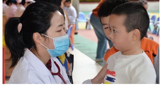 脾胃虚弱|9岁男孩一年只长3厘米，家长很着急，医生：积食影响娃身高发育