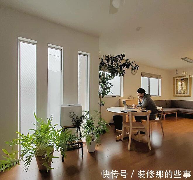 小两口之家,全屋布满绿植鲜花,把生活过成了诗,太美太治愈了