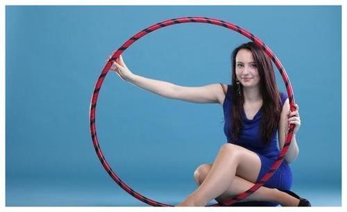转呼啦圈可以瘦腰吗？若学会小方法，效果可能会事半功倍