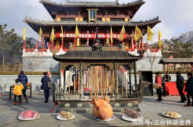 中国最豪气的景区，不仅不用门票，还给游客们“送钱”