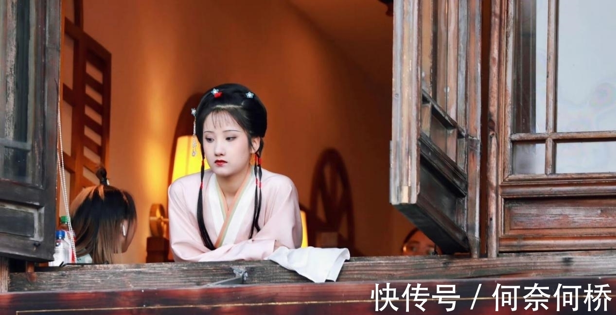 黛玉#网红穿汉服模仿“林黛玉”,网友:让你模仿,没让你超越