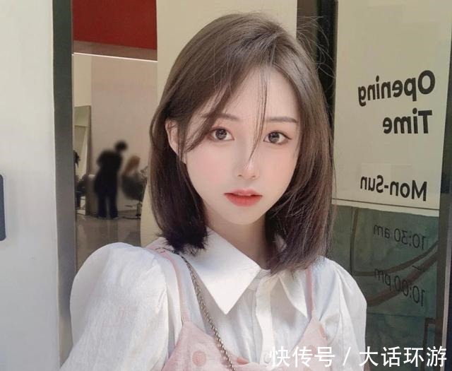 直发 2021发型风向标短直发更受欢迎,刘海又重回巅峰,气质更A了!