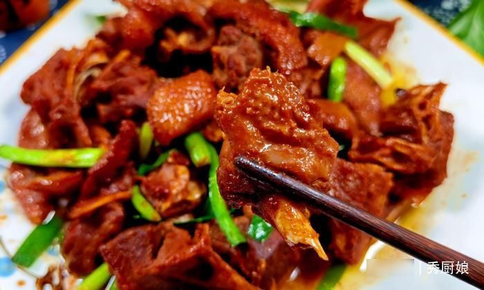 鹅肉|秋季要多吃鹅肉,蛋白质比牛肉高,营养滋补降秋燥,炖一锅真解馋