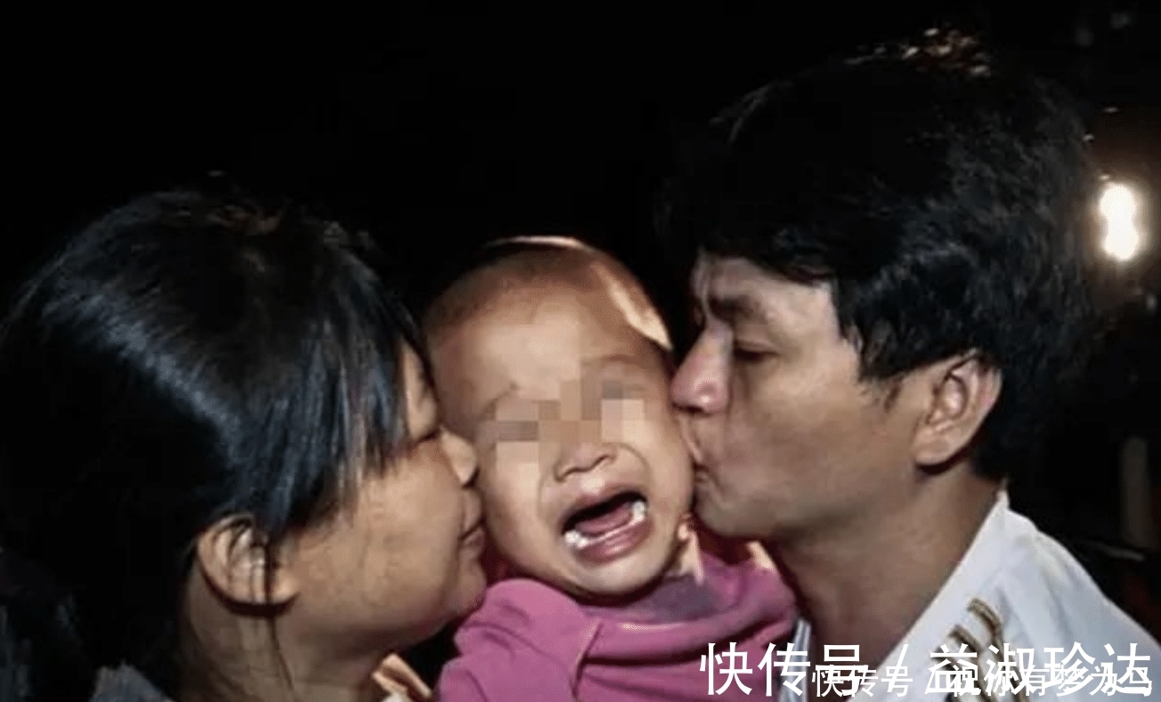 孩子|人贩子当众抱娃,反咬孩子妈是人贩子,宝妈聪明的做法救了娃