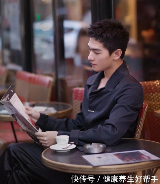 男士 2021发型怎么选这3种经典不过时,省心又好看,明星都会剪!