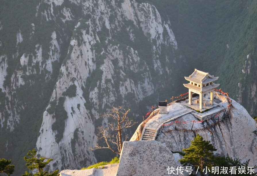 爬华山要注意安全,山顶挺冷的,建议提前做好准备