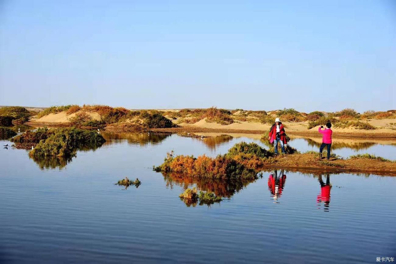 沙漠湖泊居延海