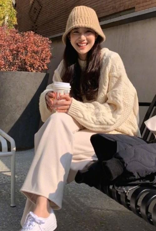 2021“豆腐裤”实火，没有一条这裤子都不好意思说自己懂时尚