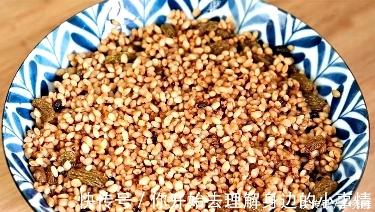 气血|天凉后，女人要多做它，连吃一周，脸色红润，还能补气血，超简单