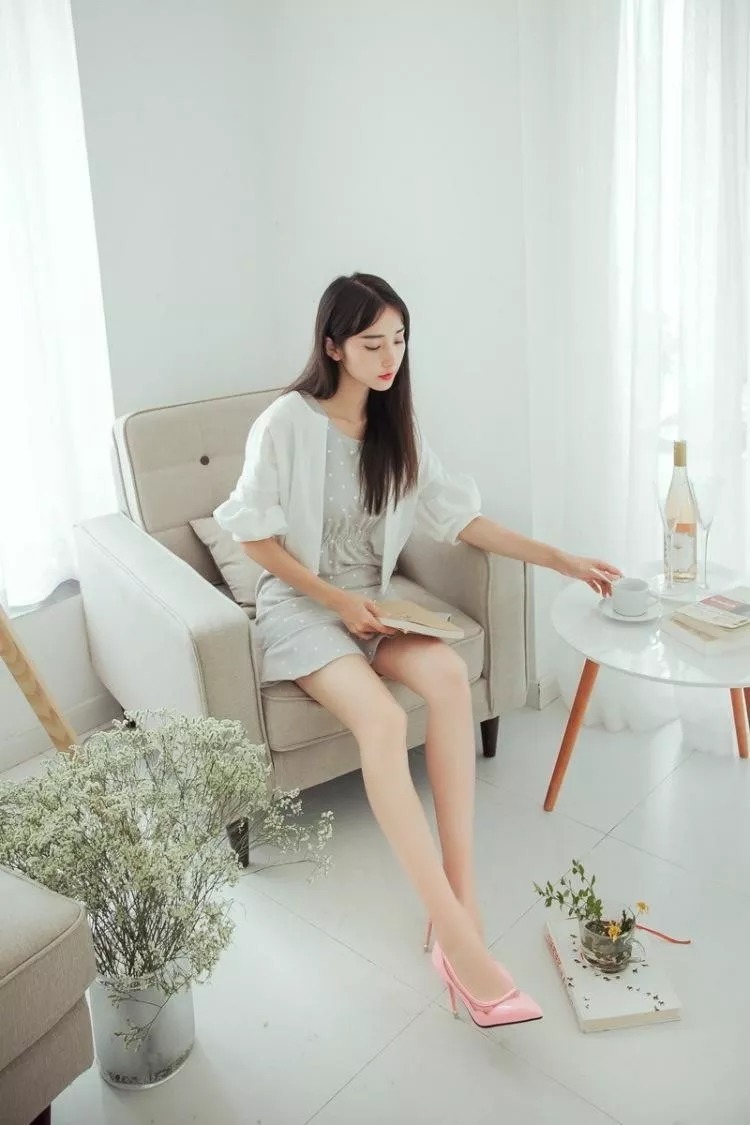 小姐姐身上|高跟鞋夏日穿搭，清凉时尚又有气质