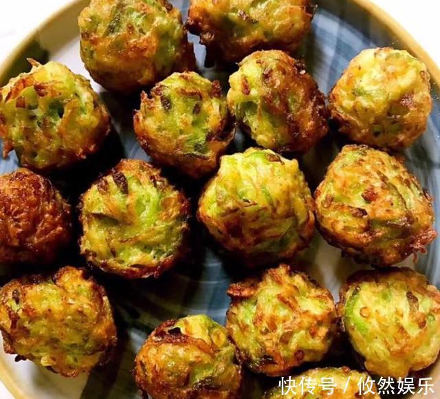 快过年了，这个菜做成丸子，外酥里嫩，入口清香，比肉丸子好吃