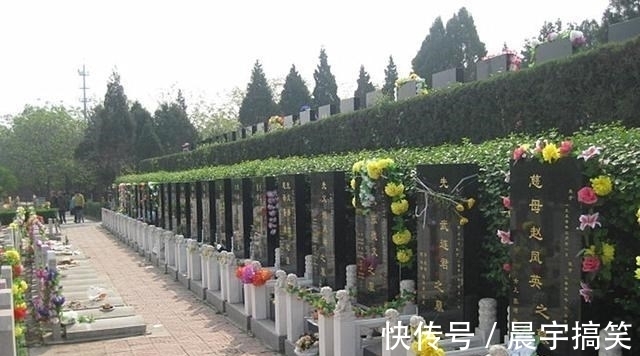 身边被忽视的4个“暴利”行业，越往后越吃香，现在布局还不晚
