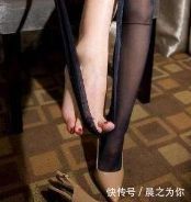 高跟鞋 尖头浅口高跟鞋配上丝袜,甜美淑女风格,时尚出街有气质!