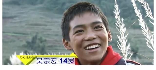 《变形记》被骂惨的农村主人公，9年后成功逆袭，兼职赚了20万