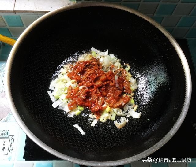 天冷,这一碗汤别错过!4样食材8分钟端上桌,汤鲜美味好喝极了