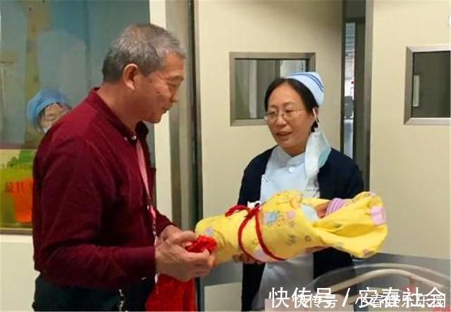 三胎|67岁高龄孕妈不管劝阻拼命生三胎,孩子出生以后,全家人乱成一团