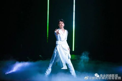 节目|“忆往昔”的哥哥们，需要“披荆斩棘”吗？｜《披荆斩棘的哥哥》初评