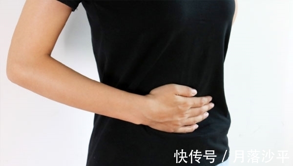 人体|女人睡前，每天坚持揉肚脐，三大好处会来叨扰你，也更年轻了