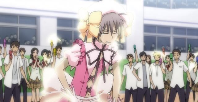 动漫中的“女装大佬”，如果想成为后宫王，那就必须要学会穿女装