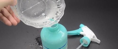 不管电风扇多脏，教你不用拆下清洗，几分钟变得干净无灰尘，实用