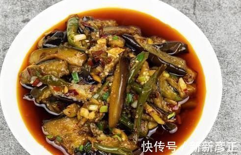 大厨|原来炒茄子不能先放油,酒店大厨教你正确操作,不吸油不发黑