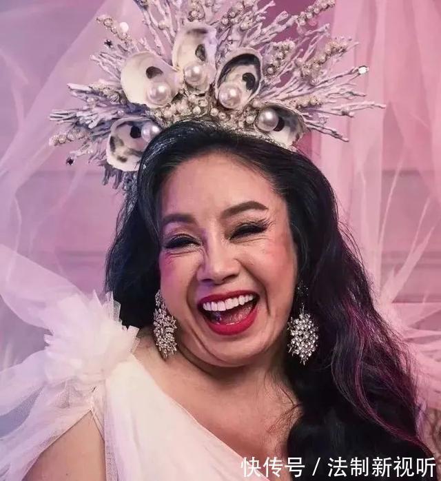 阿姨|上海富婆健身房“不雅视频”全网疯传:人没了底线,有多可怕?