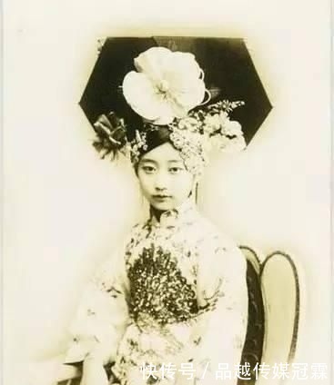 格格|实拍清朝的十二位格格,有日军间谍,有的就连慈禧都要让三分