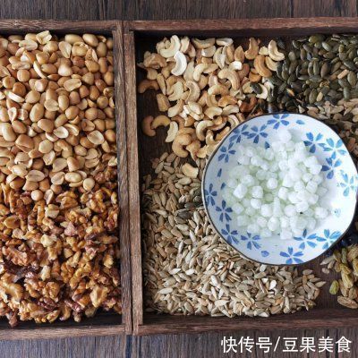 中筋面粉|厨娘教你一招巧做广式五仁月饼～螃蟹造型