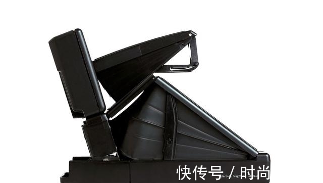 底片 全球限量100台!藤原浩联名Polaroid的老拍立得亮相 底片藏细节