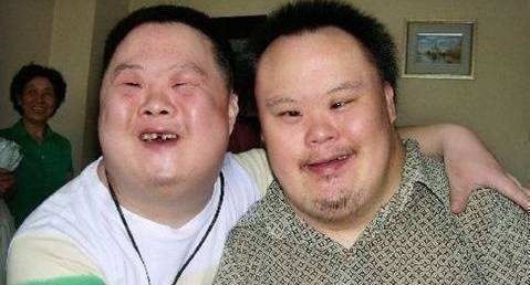 羊水|45岁怀上男孩,羊水穿刺为阳性仍坚持生,最后全家都傻眼了