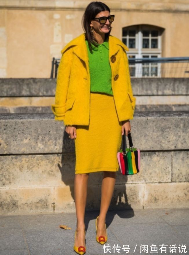 穿搭 女人上了年纪扮嫩别太“刻意”,有3种穿搭尽量避开,会被人笑话