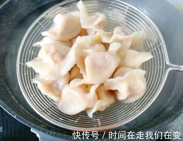 萝卜馅饺子有水怎么办焯水就错了，加点它萝卜不出水不变味