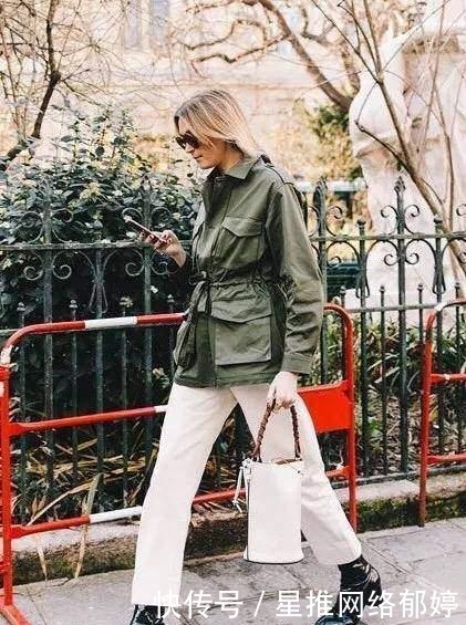 冬天|聪明女人冬天都很少露脚踝,用九分裤搭配短靴,显瘦显高还不挑人