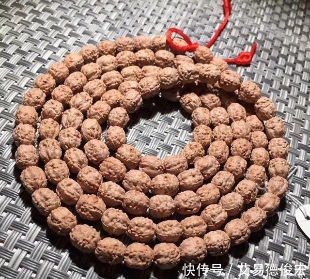 耐盘耐汗随便戴,这几种容易包浆的串您有?