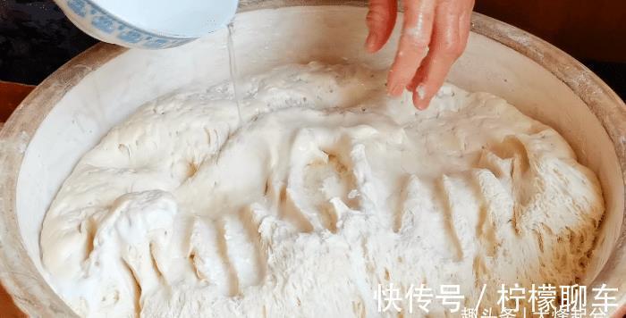 馒头|发面蒸馒头，馒头直接上蒸锅就错了，多加一步，蓬松宣软，贼好吃