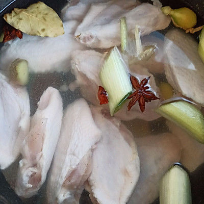 下火霸王花鸡翅煲