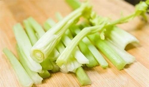 张医师|人到中年想长寿,不妨多吃三种食物,排毒养颜,美白护肤!