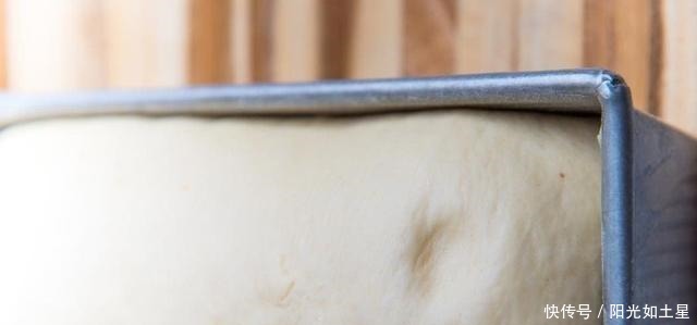 在家做面包,要掌握三个关键点,做的面包比面包店卖的好得多