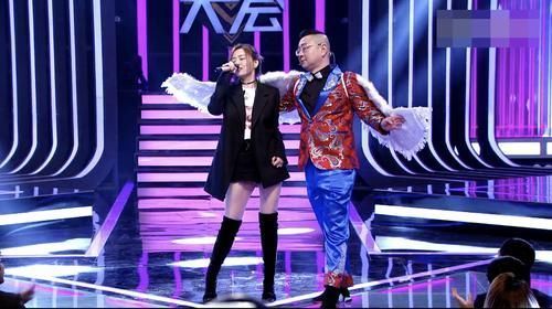 郭京飞的清醒,话糙理不糙,对何广智的冒犯,单刀直入一语道破