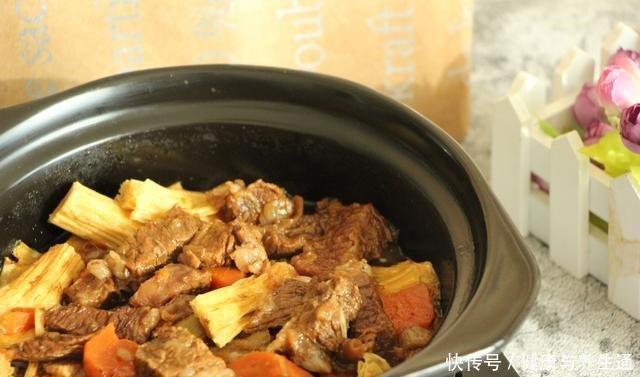 炖牛肉又硬又柴咬不动学会这5个技巧,牛肉软嫩多汁还入味