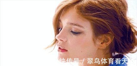 余诗曼|女人不想被叫大妈,尽量别留这4种“发型”,难看又俗气,贼招人烦!