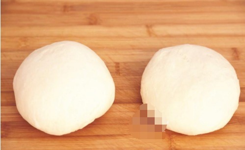 别买了,在家做出又香又软的面包,其实很简单,成本只要几块钱