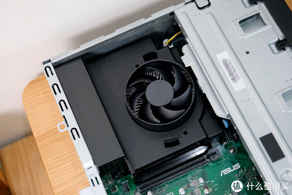 英特尔uhd graphics630